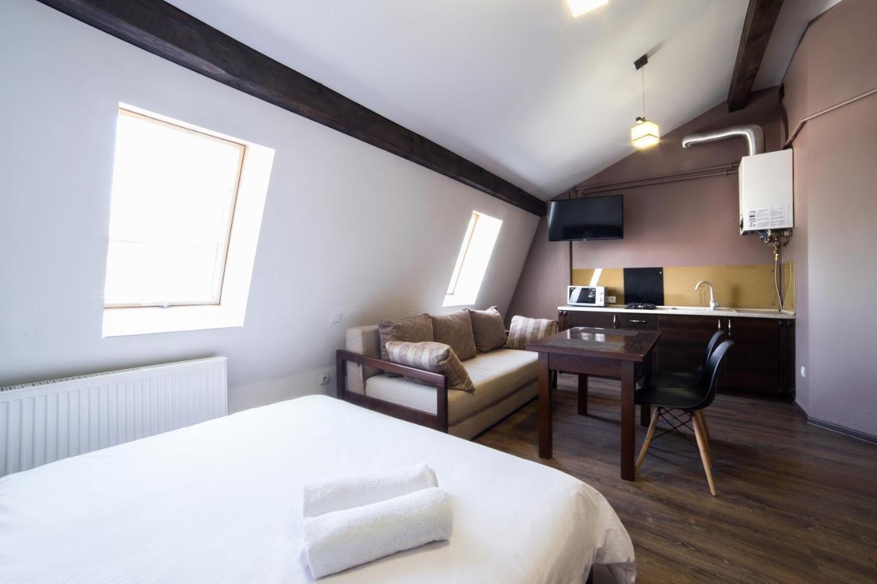 Аpartments In The Center On Mitniy Square Appartement Lviv Buitenkant foto