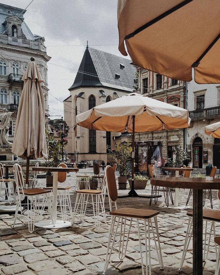 Аpartments In The Center On Mitniy Square Appartement Lviv Buitenkant foto