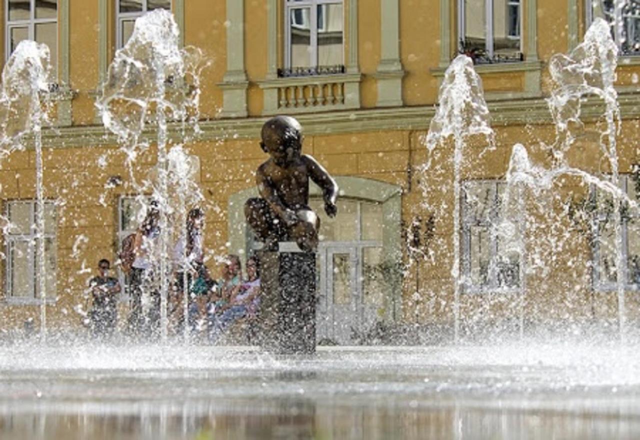 Аpartments In The Center On Mitniy Square Appartement Lviv Buitenkant foto